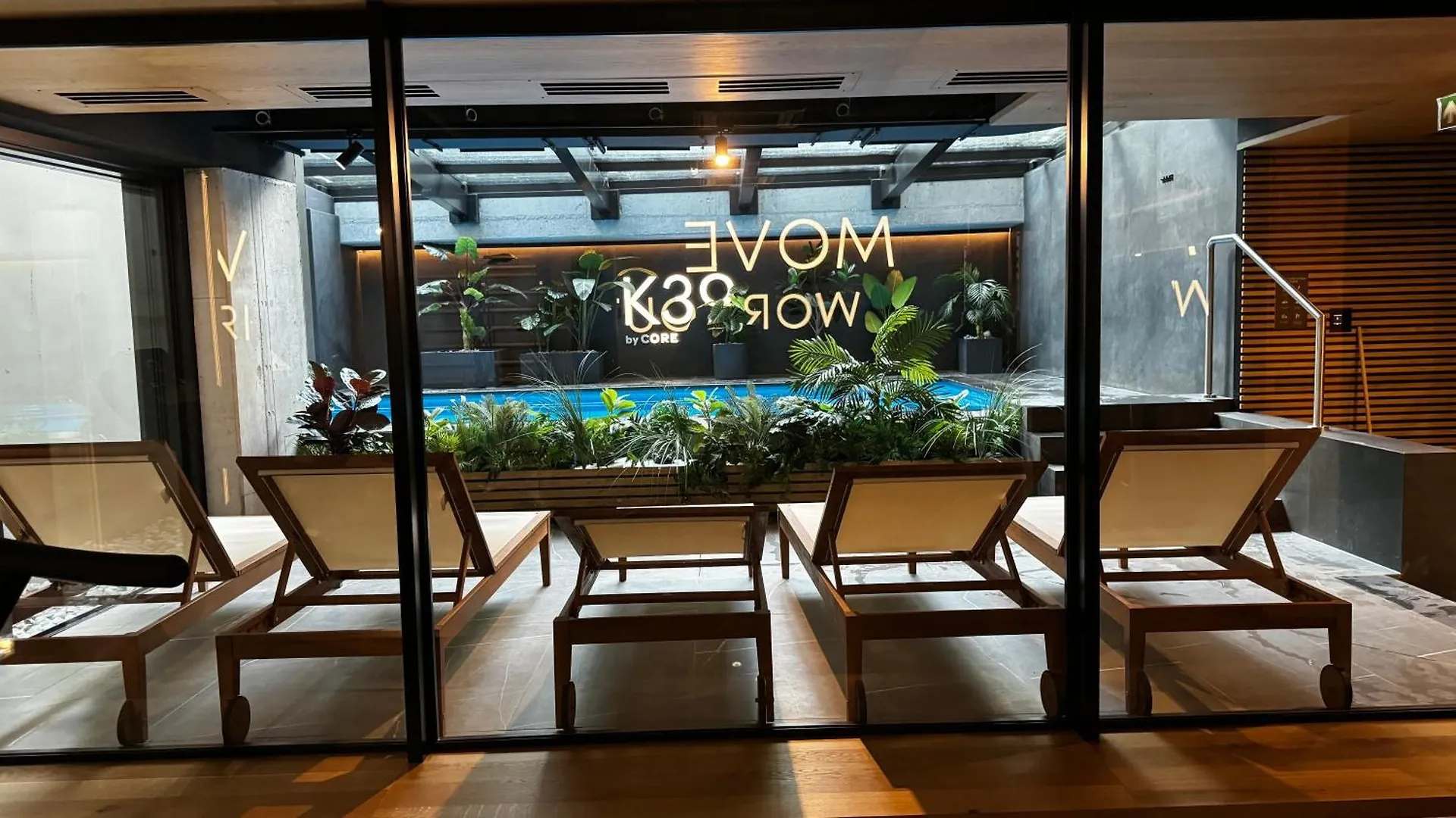 Cracow Old Town Luxury Apartments, Pool & Gym & Sauna & Parking & 24H Self Check-In Krakow Apartment