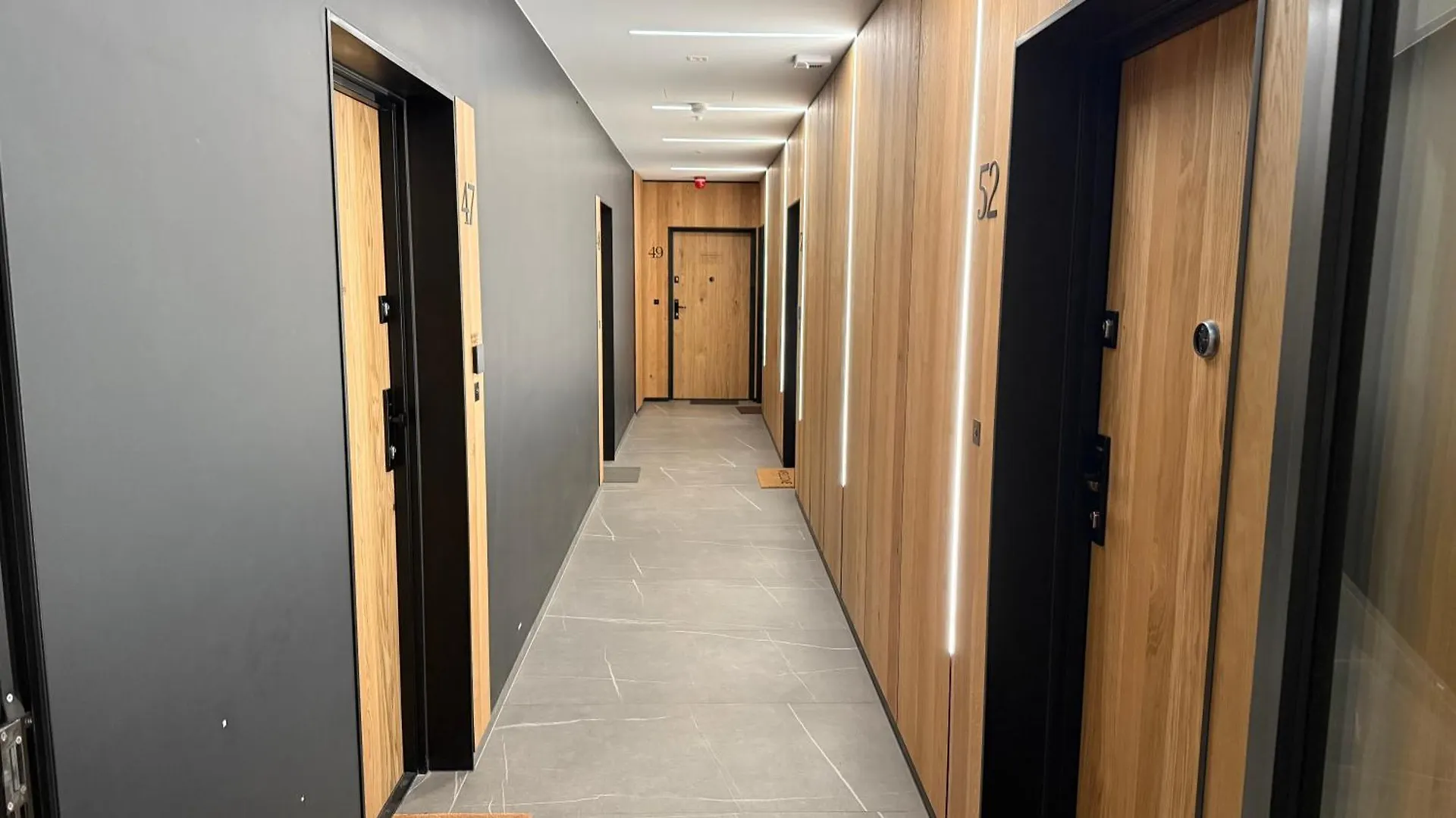 Cracow Old Town Luxury Apartments, Pool & Gym & Sauna & Parking & 24H Self Check-In Krakow Apartment