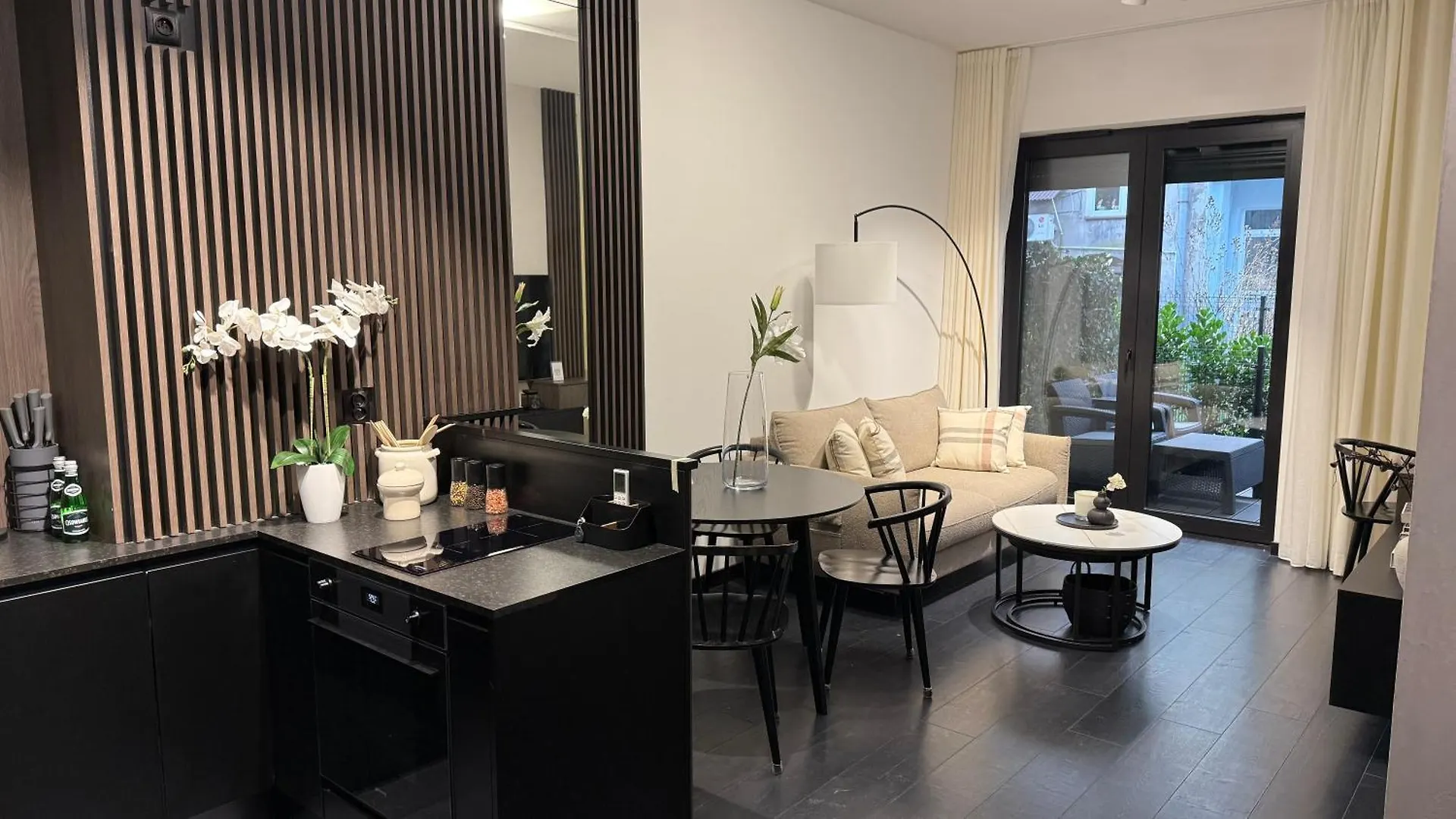 Cracow Old Town Luxury Apartments, Pool & Gym & Sauna & Parking & 24H Self Check-In Krakow